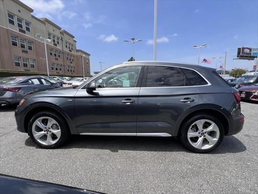 2022 Audi Q5 45 S line Premium Plus