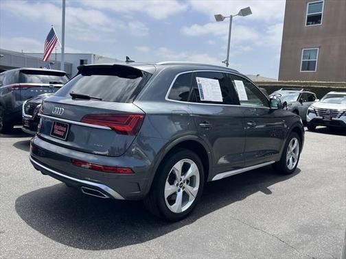 2022 Audi Q5 45 S line Premium Plus