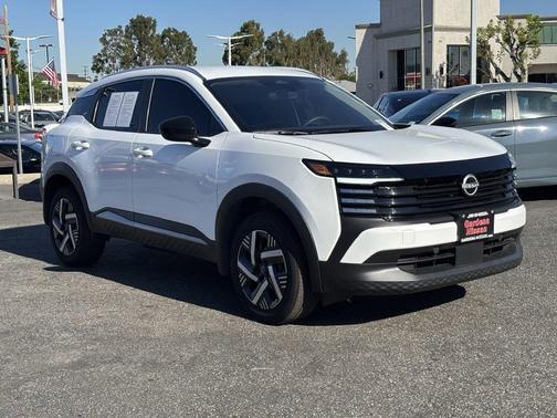 Fresh Powder 2026 Nissan Kicks SV