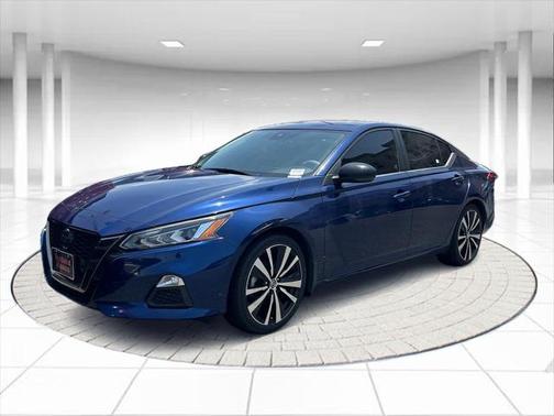 2021 Nissan Altima SR FWD