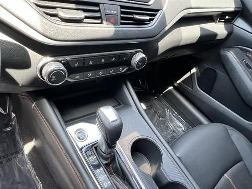 2021 Nissan Altima SR FWD