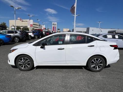 2024 Nissan Versa 1.6 S