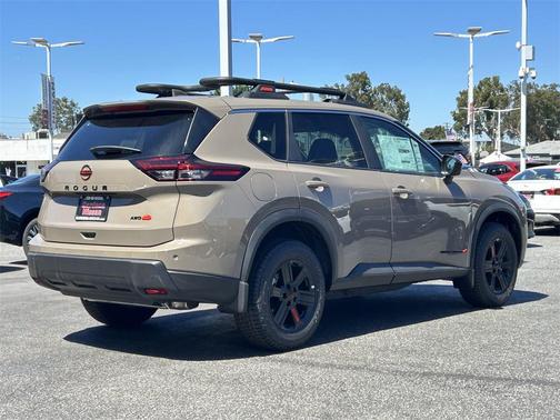 2025 Nissan Rogue Rock Creek