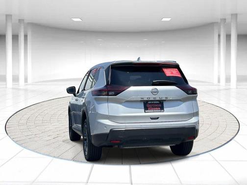 Brilliant Silver Metallic 2025 Nissan Rogue SV