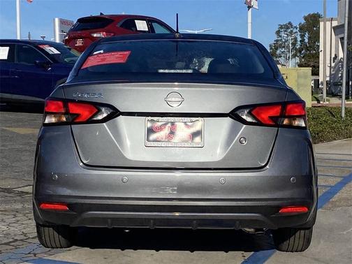 2025 Nissan Versa 1.6 S