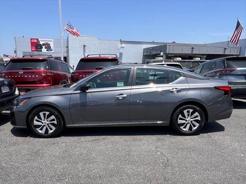 2025 Nissan Altima S FWD