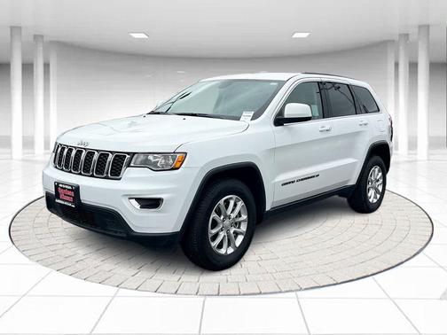 2022 Jeep Grand Cherokee Laredo