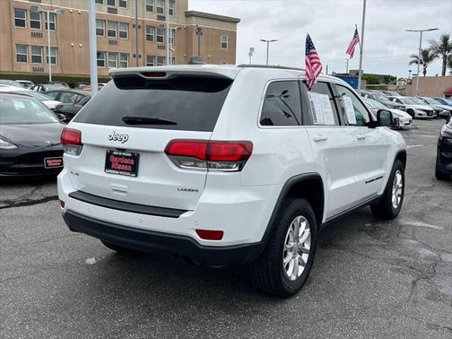 2022 Jeep Grand Cherokee Laredo