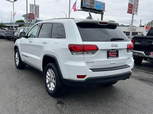 2022 Jeep Grand Cherokee Laredo
