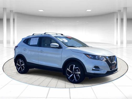 2022 Nissan Rogue Sport SL