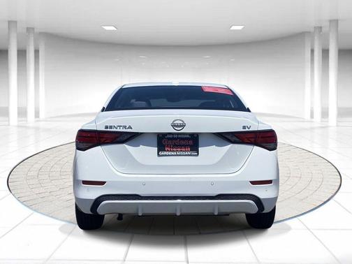Cloud White 2024 Nissan Sentra SV