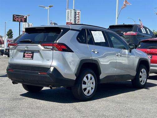 2021 Toyota RAV4 LE