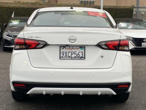 Cloud White 2025 Nissan Versa 1.6 S