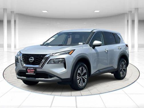 Brilliant Silver Metallic 2023 Nissan Rogue SV