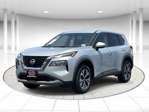 Brilliant Silver Metallic 2023 Nissan Rogue SV