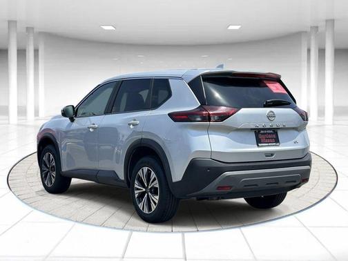 Brilliant Silver Metallic 2023 Nissan Rogue SV