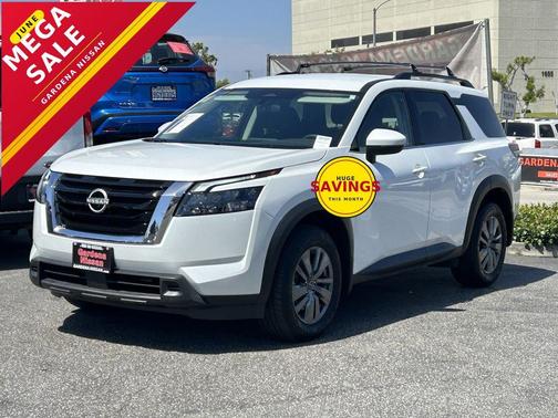 Everest White P 2025 Nissan Pathfinder SV