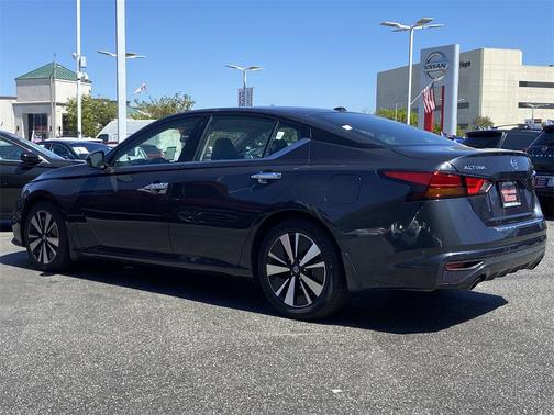 2022 Nissan Altima 2.5 SL