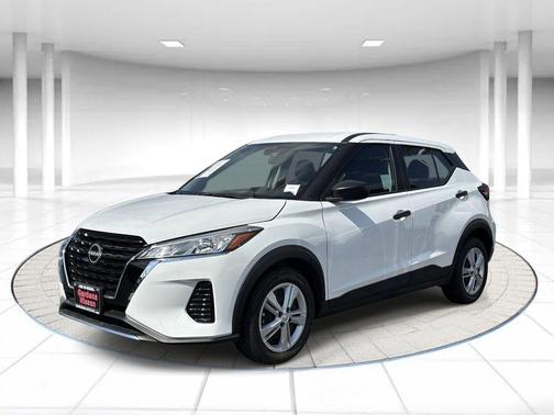 Fresh Powder 2024 Nissan Kicks S