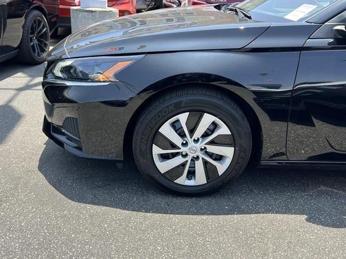 2025 Nissan Altima S