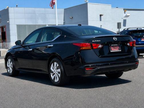 Black 2025 Nissan Altima S