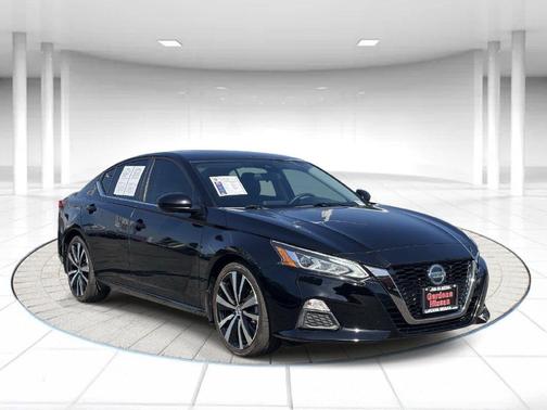 Black 2021 Nissan Altima 2.5 SR