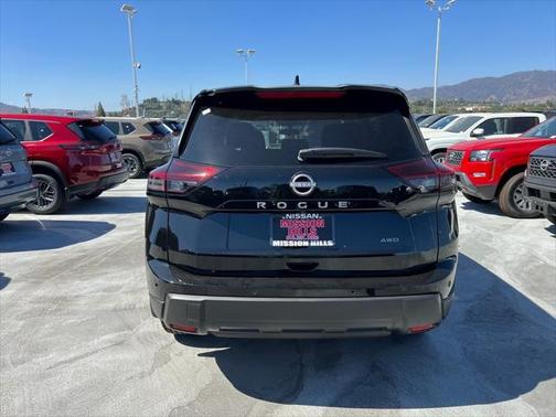 2025 Nissan Rogue S