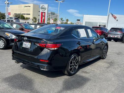 2025 Nissan Sentra SR