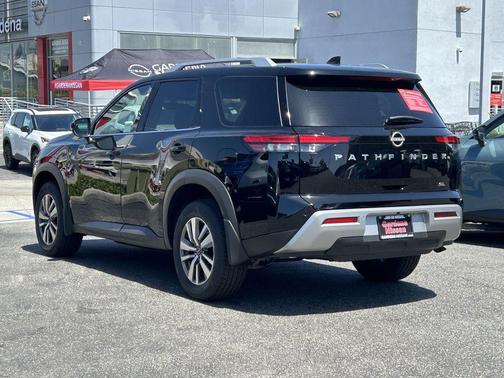 Black 2025 Nissan Pathfinder SL