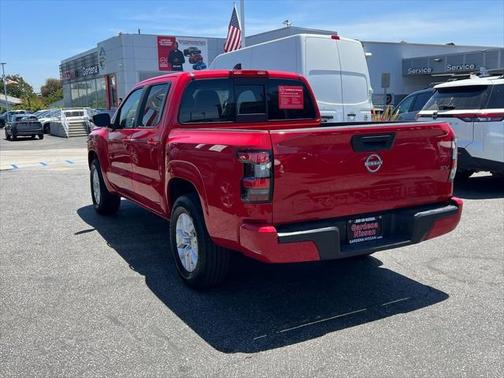 2022 Nissan Frontier SV
