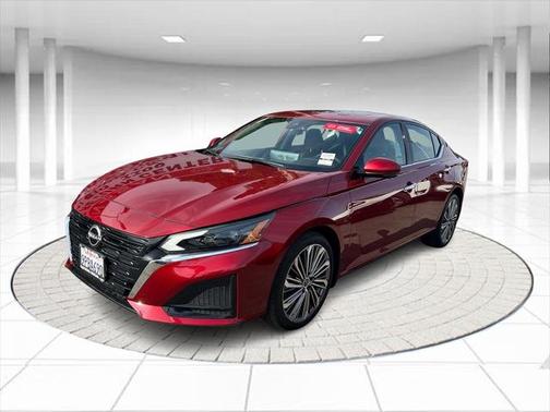 2024 Nissan Altima 2.5 SL