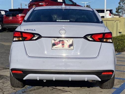 2025 Nissan Versa 1.6 SV