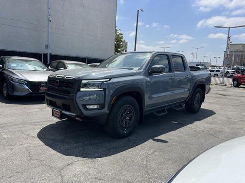 2025 Nissan Frontier PRO-X