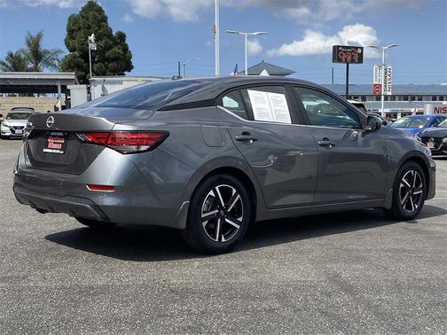 2024 Nissan Sentra SV
