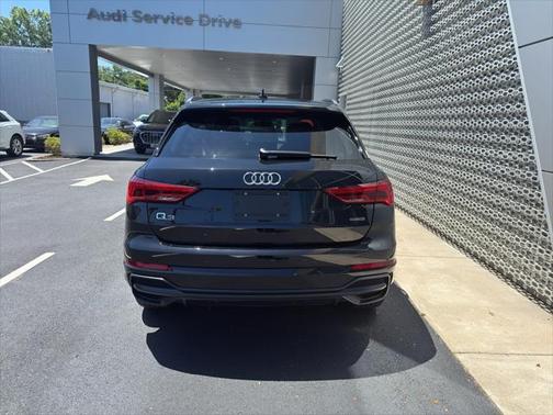 2022 Audi Q3 45 S line Premium