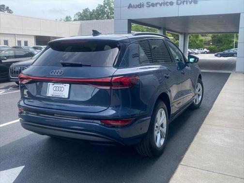 2025 Audi Q6 e-tron Premium