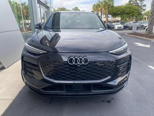 2025 Audi Q6 e-tron Premium Plus quattro