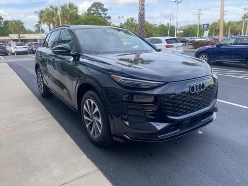 2025 Audi Q6 e-tron Premium Plus quattro