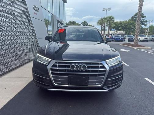 2020 Audi Q5 45 Titanium Premium