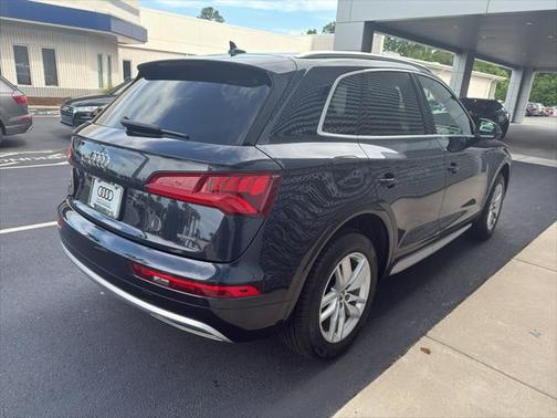 2020 Audi Q5 45 Titanium Premium