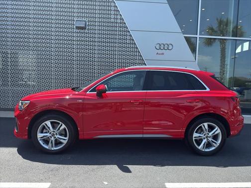 2024 Audi Q3 Premium 45 TFSI S line quattro Tiptronic