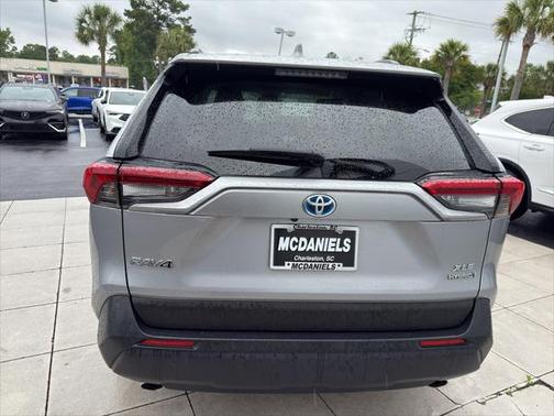 2023 Toyota RAV4 Hybrid XLE Premium