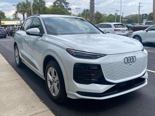 2025 Audi Q6 e-tron Premium Plus