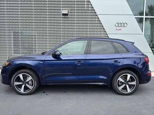 2022 Audi Q5 45 S line Premium Plus