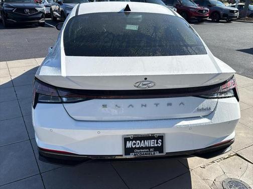 2022 Hyundai ELANTRA Limited