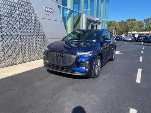 2025 Audi Q4 e-tron Premium 45 RWD