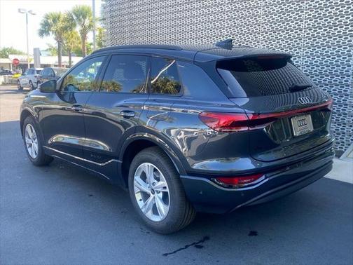 2025 Audi Q6 e-tron Premium