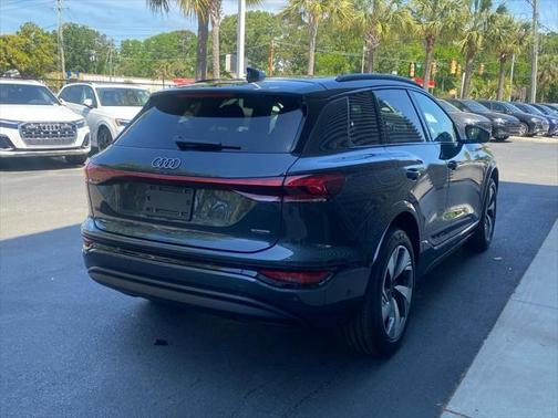 2025 Audi Q6 e-tron Premium quattro