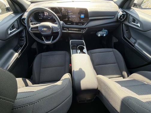 Sterling Gray Metallic 2025 Chevrolet Equinox LT