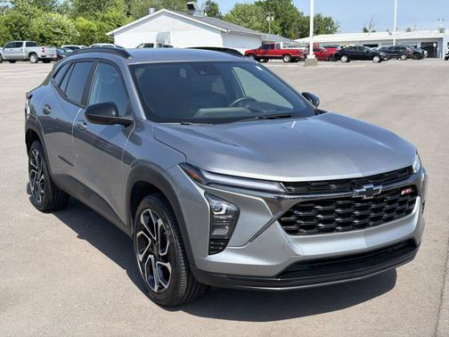 Sterling Gray Metallic 2025 Chevrolet Trax 2RS